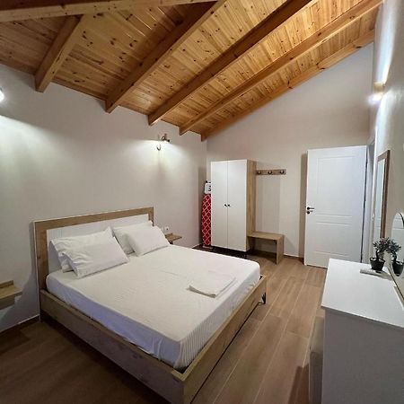 Amazing Familiar Apartments And Rooms Sarande Ngoại thất bức ảnh