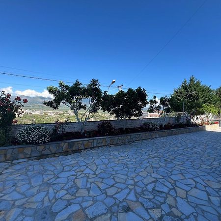 Amazing Familiar Apartments And Rooms Sarande Ngoại thất bức ảnh