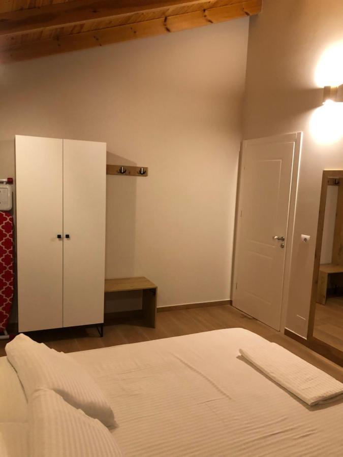 Amazing Familiar Apartments And Rooms Sarande Ngoại thất bức ảnh