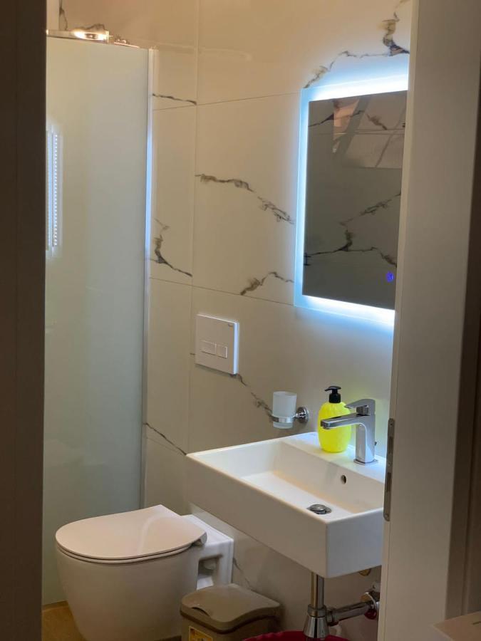 Amazing Familiar Apartments And Rooms Sarande Ngoại thất bức ảnh