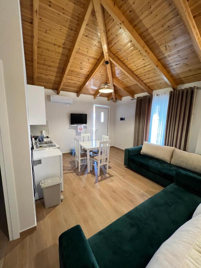 Amazing Familiar Apartments And Rooms Sarande Ngoại thất bức ảnh