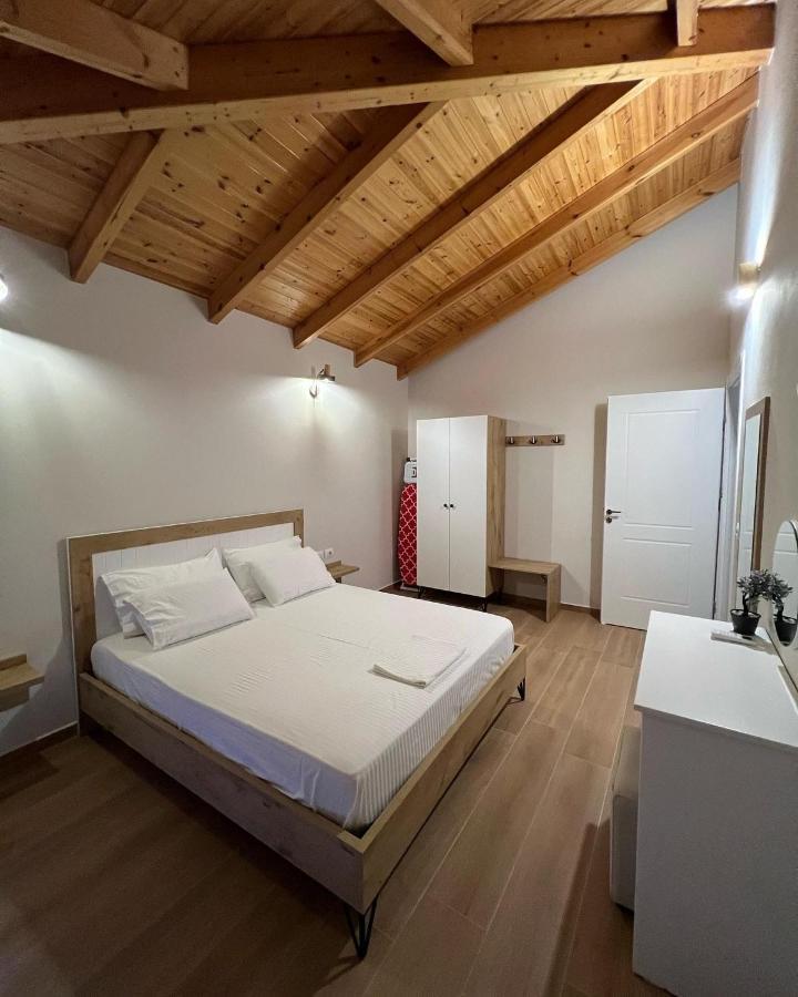 Amazing Familiar Apartments And Rooms Sarande Ngoại thất bức ảnh