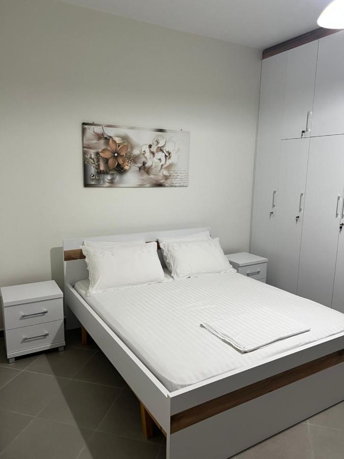 Amazing Familiar Apartments And Rooms Sarande Ngoại thất bức ảnh