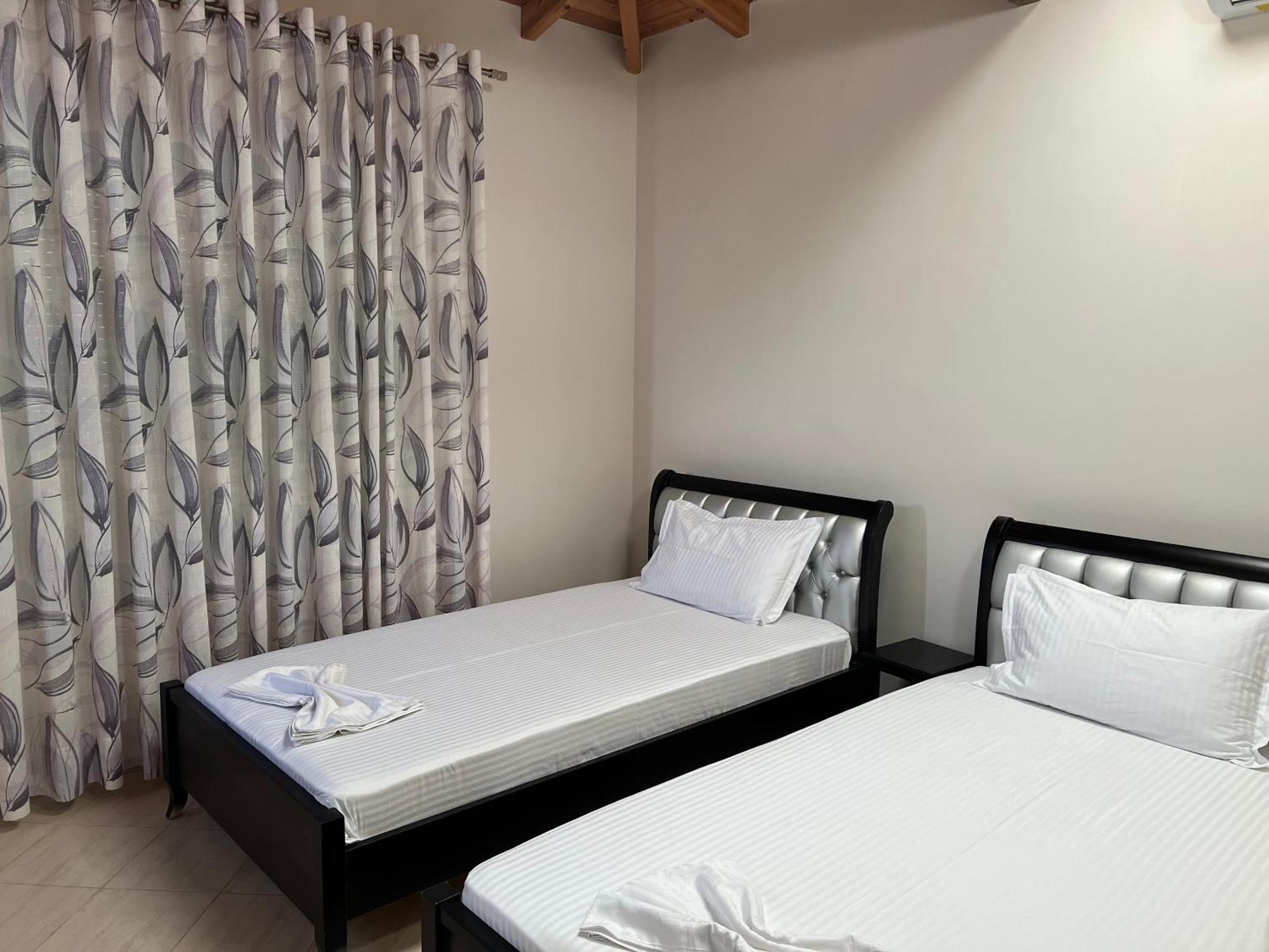 Amazing Familiar Apartments And Rooms Sarande Ngoại thất bức ảnh