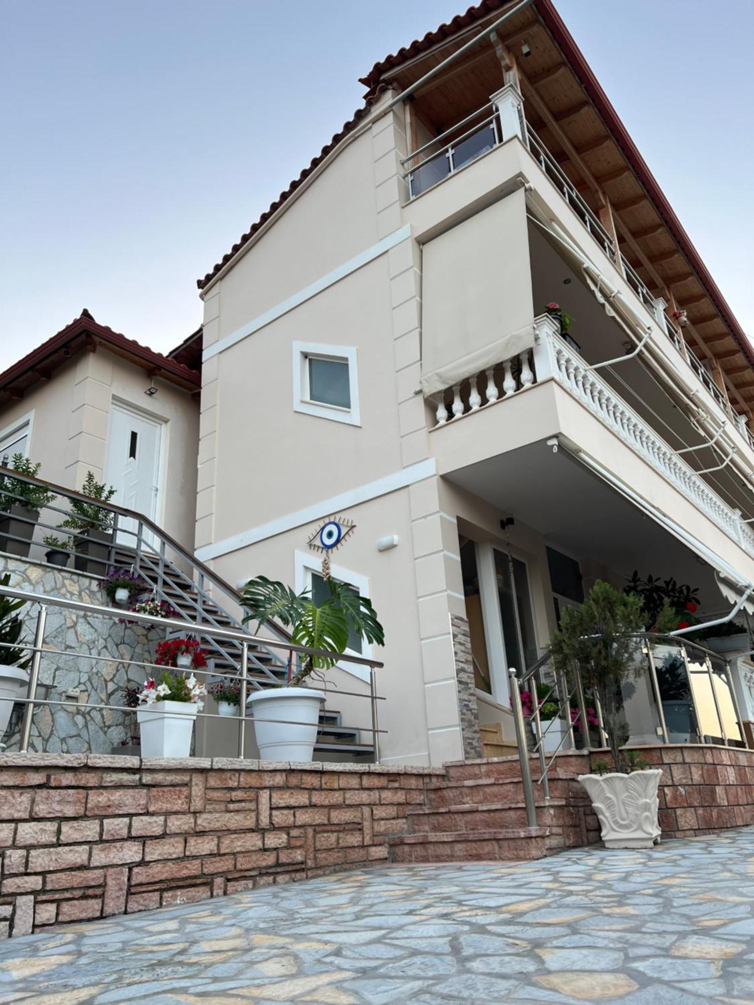 Amazing Familiar Apartments And Rooms Sarande Ngoại thất bức ảnh