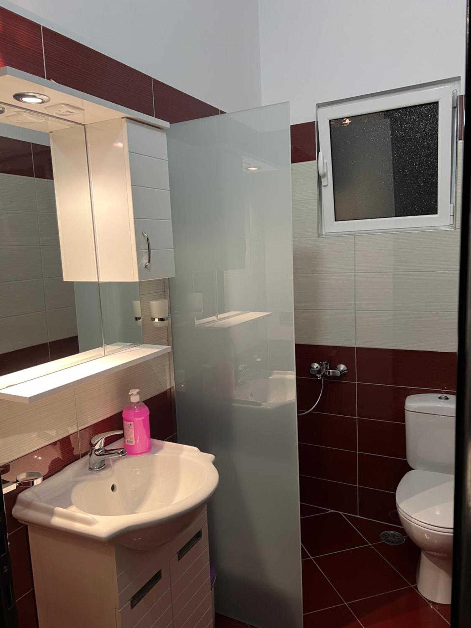 Amazing Familiar Apartments And Rooms Sarande Ngoại thất bức ảnh