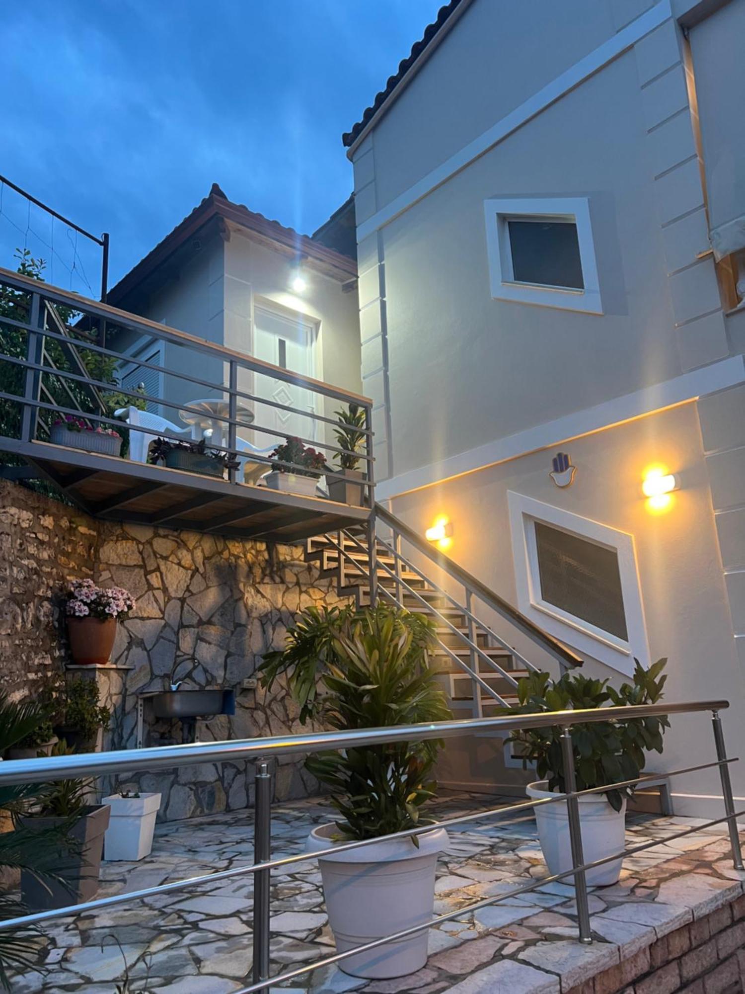 Amazing Familiar Apartments And Rooms Sarande Ngoại thất bức ảnh